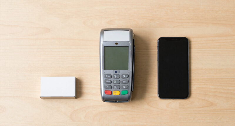 10 Best Countertop Display Stands For Card Terminals In 2026