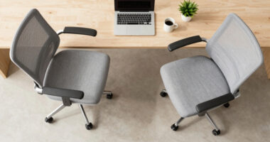 8 Best Office Chairs With Footrests For Long Workdays In 2026