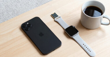 Apple Is Reaching for Chinese Memory. Europe Doesn’t Even Have That Option.